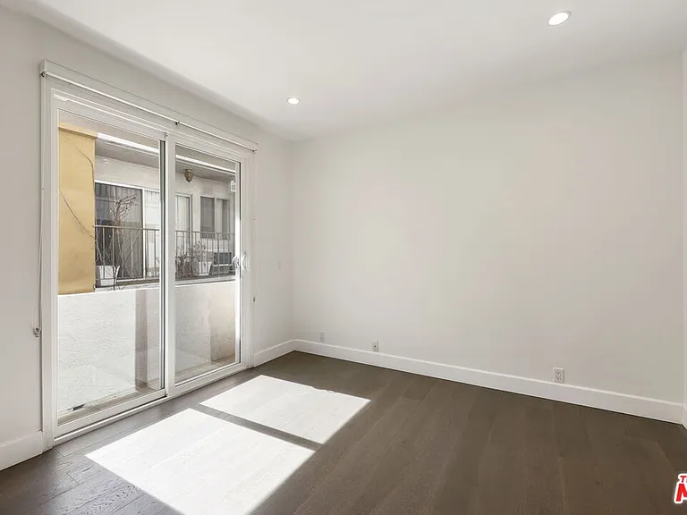 723 Westmount Dr #206 — Photo 15