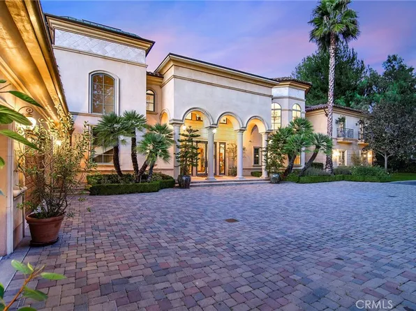 18933 La Montana Pl, Tarzana, CA 91356