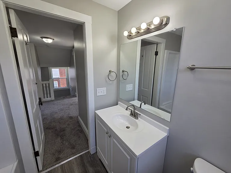 810 Pedretti Ave — Photo 14
