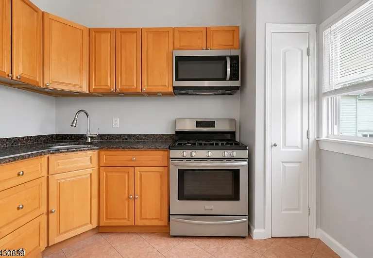 108 Ottawa Ave #2 — Photo 7