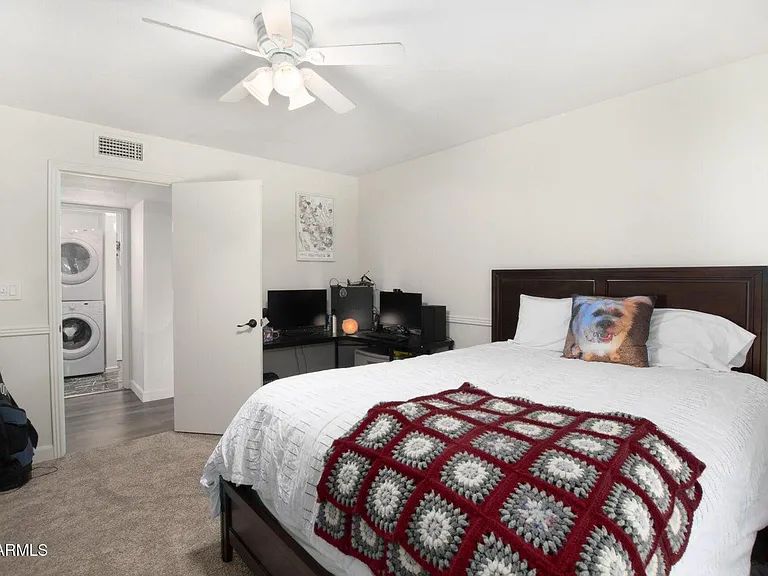 540 N May St #2081 — Photo 16