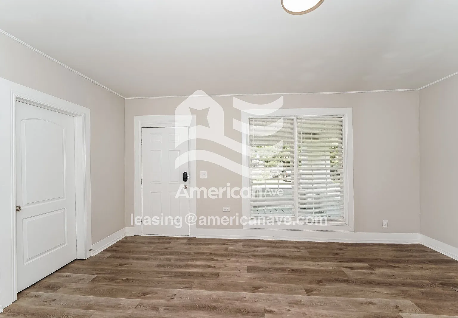 2 bed, 2.0 bath, 1654 sqft, $995 — Photo 2