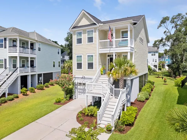 402 Topsail Ct, Charleston, SC 29492