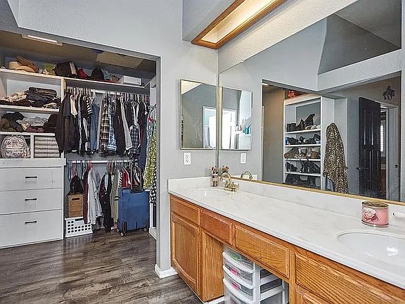 5th image of 13442 Cuyamaca Rd