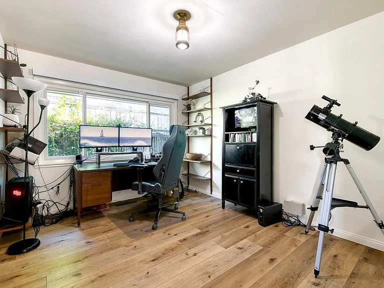 10 Capri Ct — Photo 16