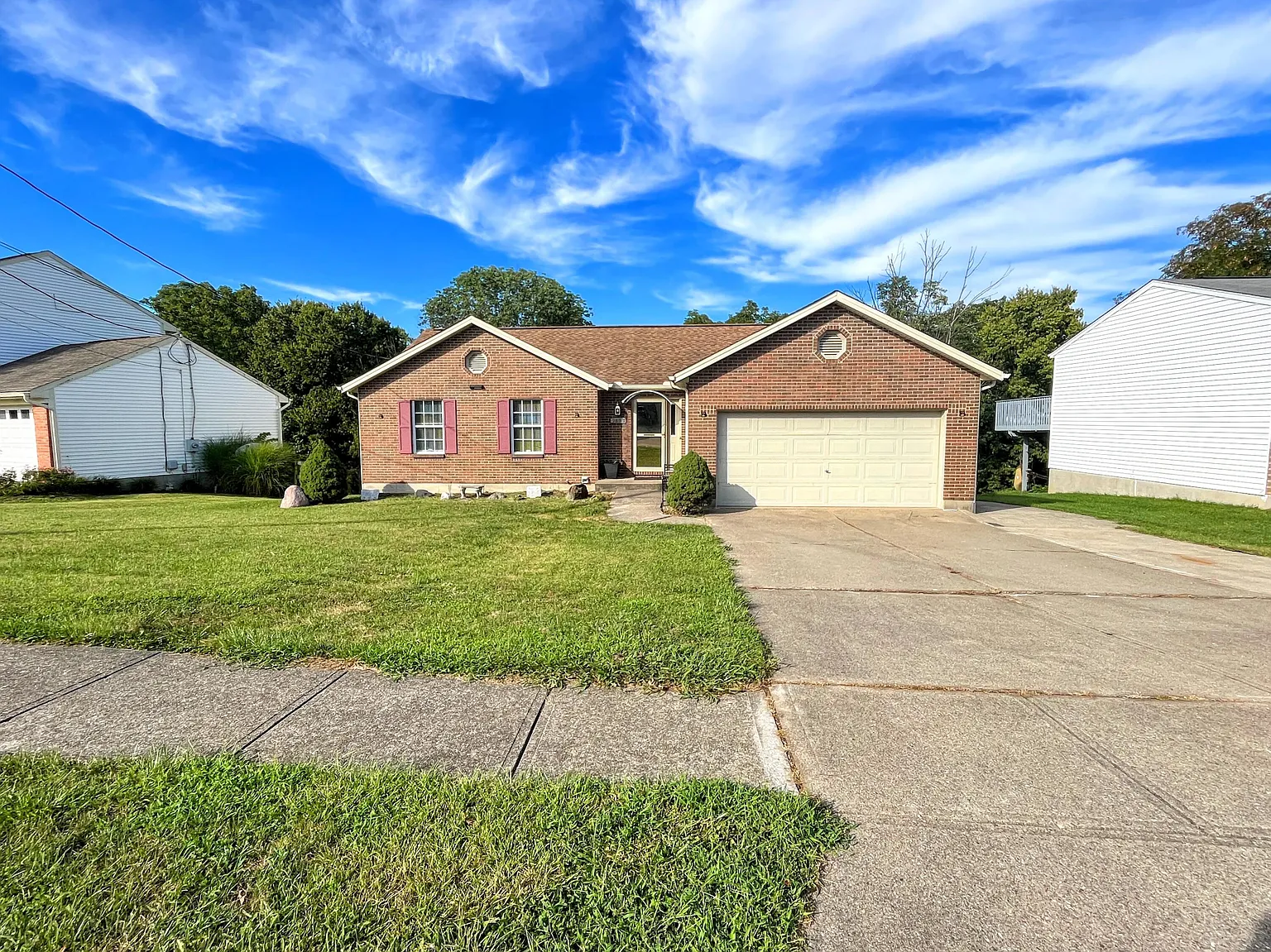 9893 Flagstone Dr photo 1