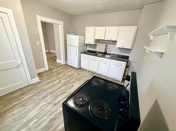 511 S Broadway St #A-b