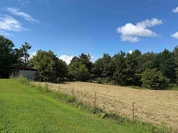 4th image of 377 Low Water Bridge Rd