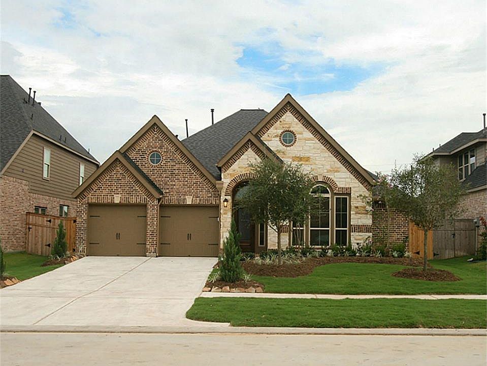 1st image of 27519 Kingsland Place Ln