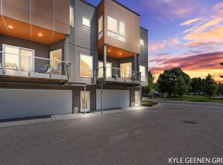 381 Macatawa Park #8, Holland, MI 49423