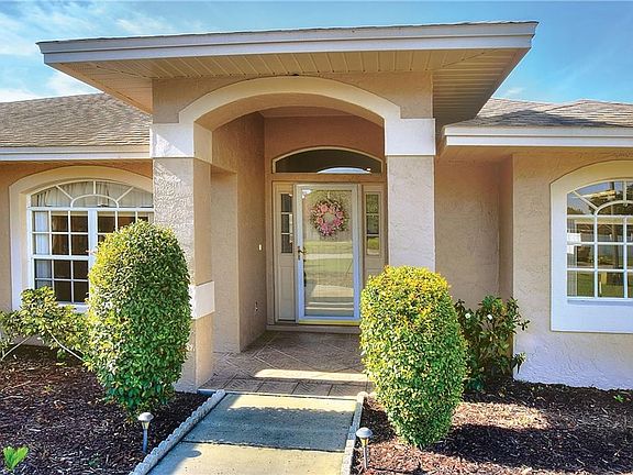 3rd image of 1619 Kinsman Way