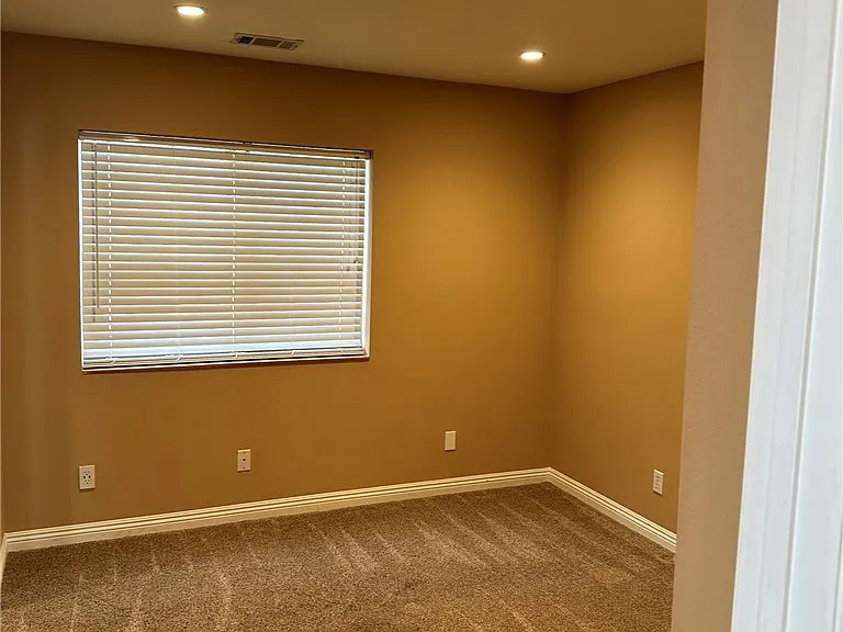 137 E Country Club Blvd — Photo 16