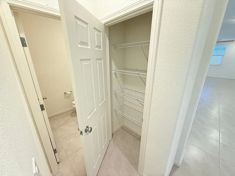 10854 Gentle Crest Ave — Photo 13