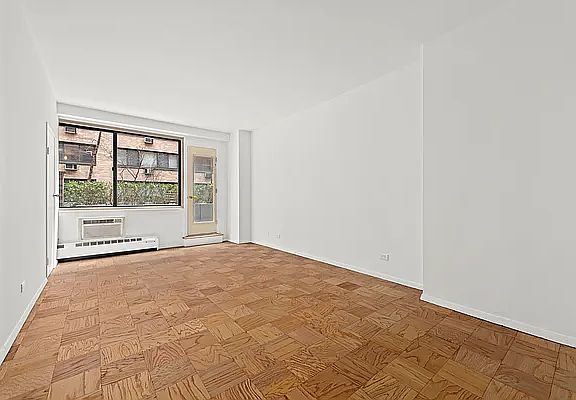 4th image of 16 W 16th St #1GHN
