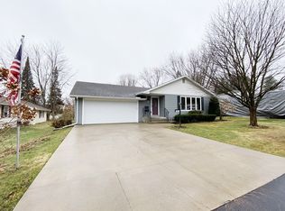 404 W Jefferson St, Marshfield, WI 54449