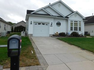 528 Saint Kitts Dr, Williamstown, NJ 08094