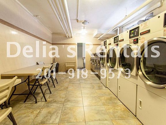 2nd image of 37 Duncan Ave APT 6G