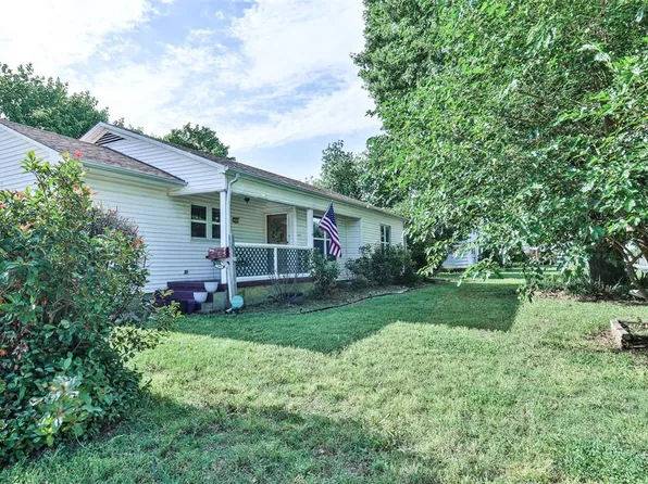 2001 S 15th St, Chickasha, OK 73018