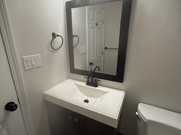 104 N Meade Dr, Peachtree City, GA 30269