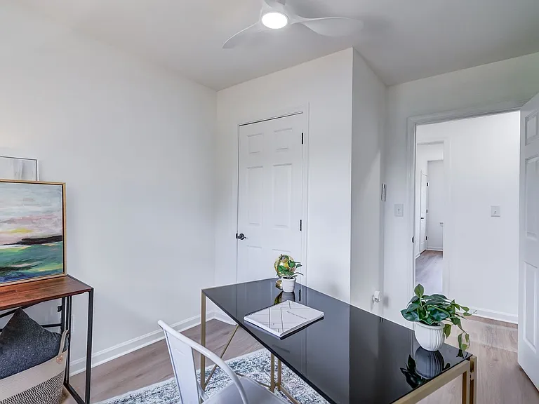 1453 Avon St — Photo 16