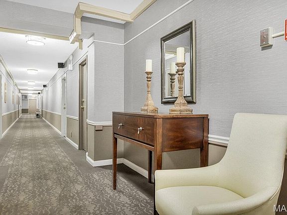 3rd image of 900 S Hanley Rd APT 12E