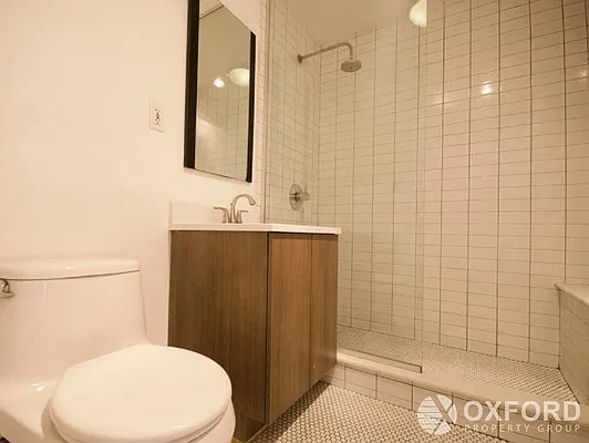 Rented by Oxford Property Group | media 72