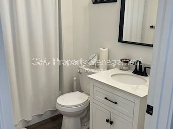 4th image of 59 W Castle St