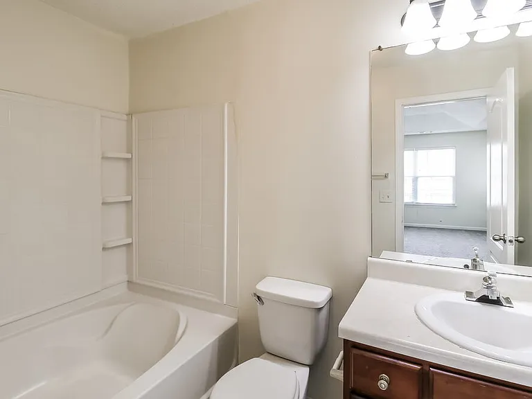 1752 Old Dogwood — Photo 12