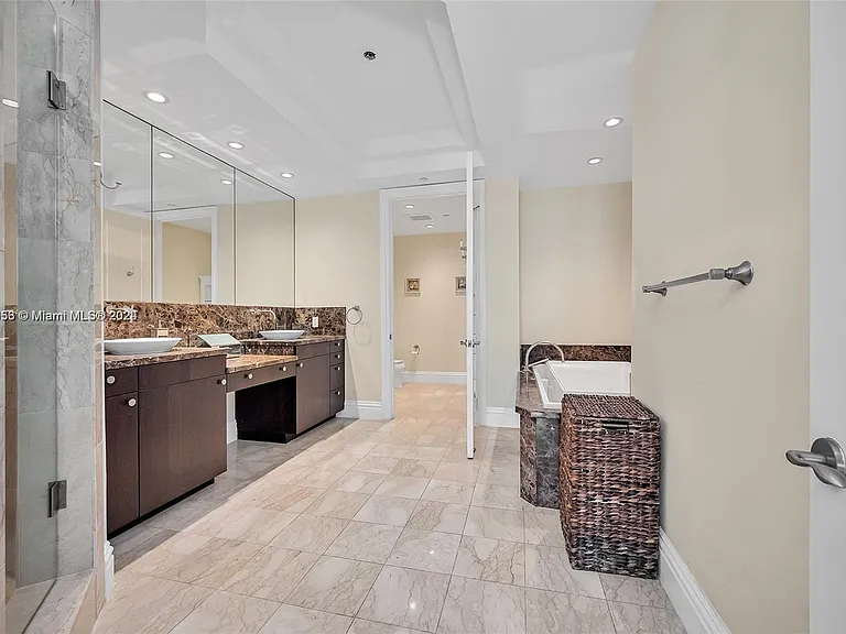10295 Collins Ave #1906 — Photo 20