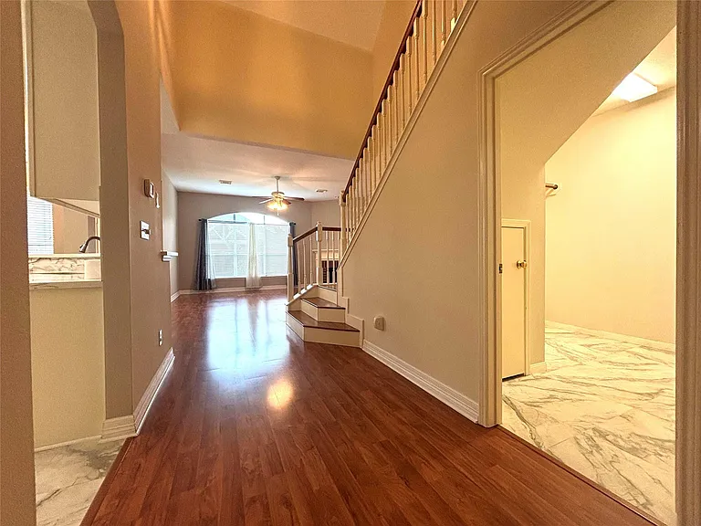 9514 Leaning Tree Ln — Photo 4
