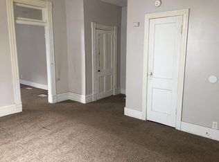 500 W Edwards St APT B, Springfield, IL 62704