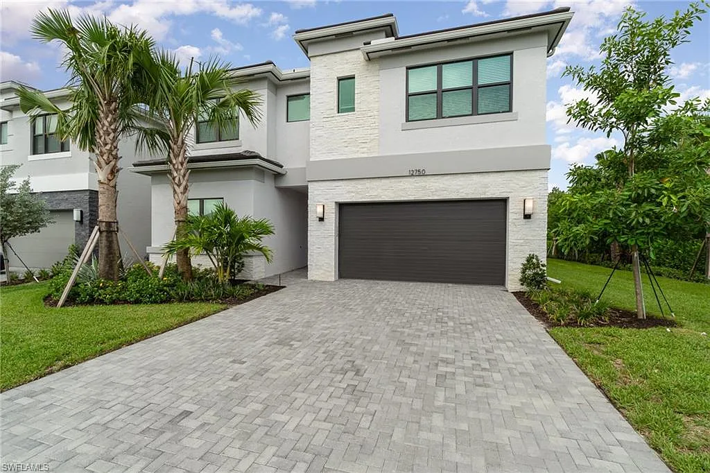 Rivercreek In Estero — Photo 2