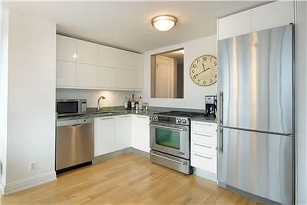 Sold by Warburg | media 12