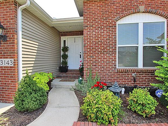 4th image of 3143 Park Place Dr