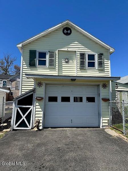 3rd image of 1719 6th Street