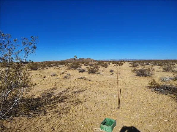 408 Stable Rd #69, Landers, CA 92285