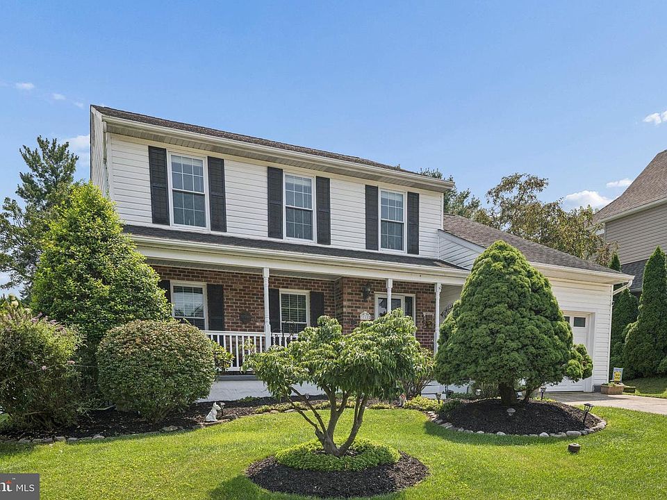 1st image of 3711 Oakfalls Way