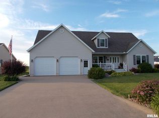 610 Lake Dr #612, Woodhull, IL 61490