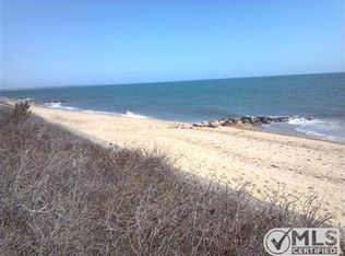 68 Clover Ln, Mashpee, MA 02649