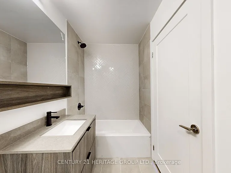 8888 Yonge St #225 — Photo 14