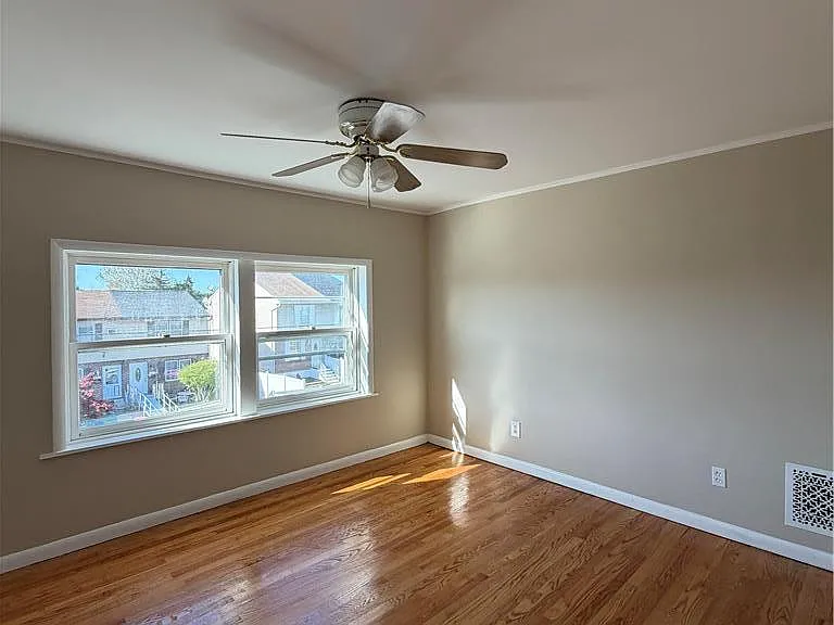 230 E Fairview St — Photo 14