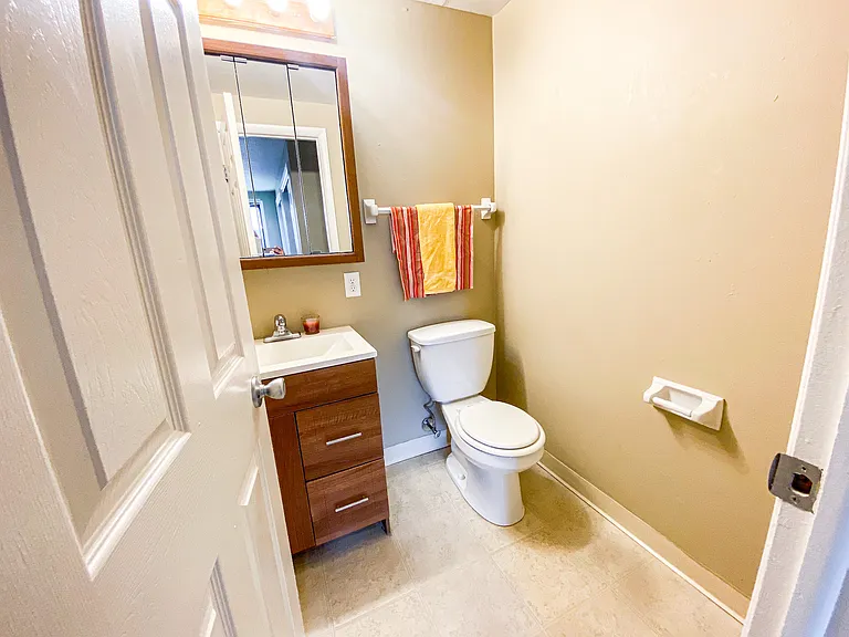 16 Capitol View Ter #4 — Photo 17