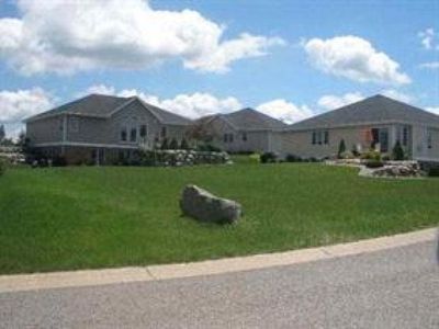 810 Charles Ct, Oregon, WI, 53575