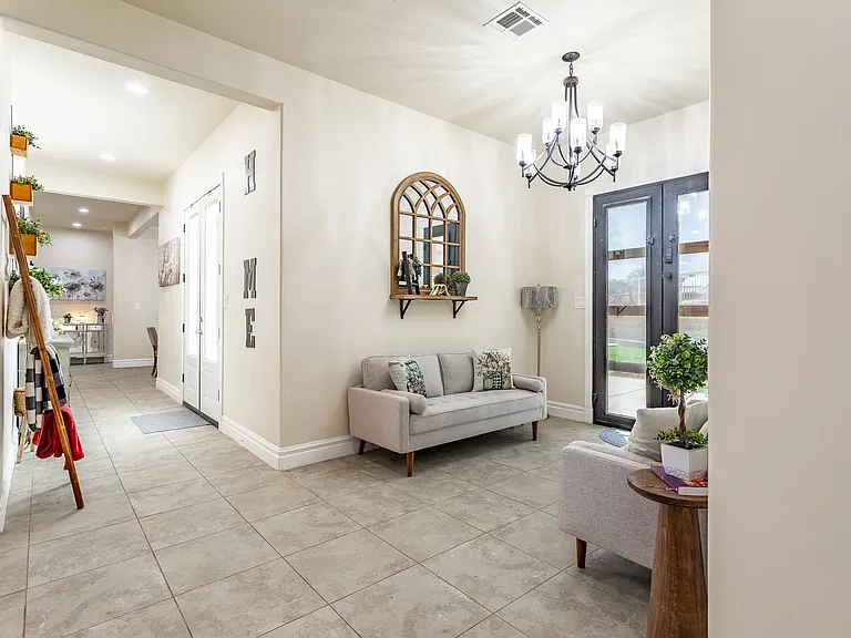 2070 S Araby Rd — Photo 12