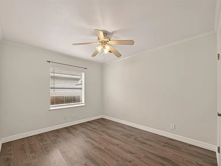 21415 Sweet Grass Ln — Photo 11