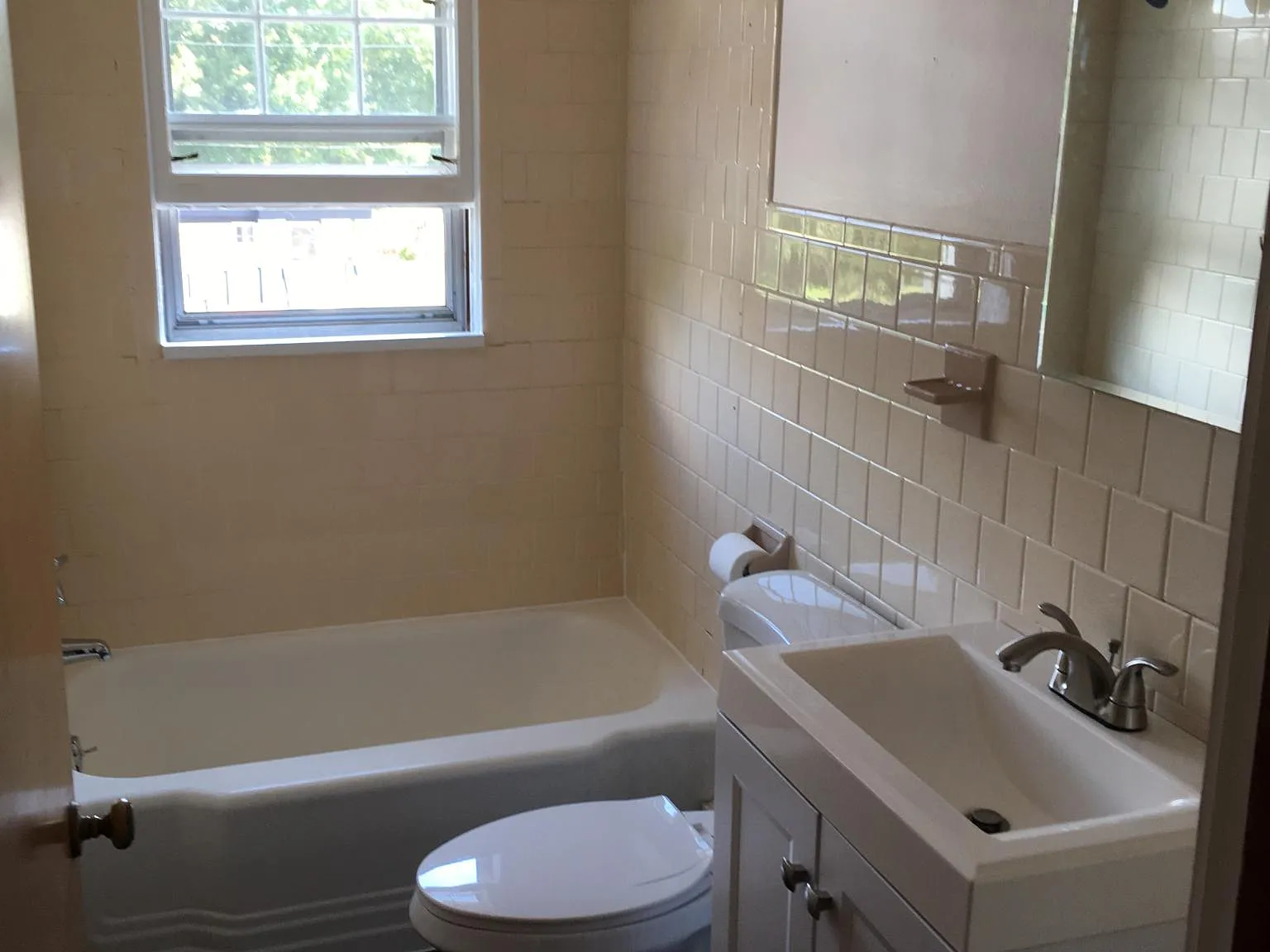 1 bed, $1,600 — Photo 3