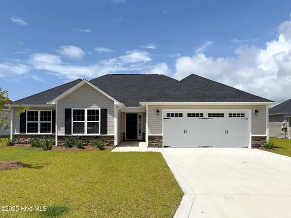 713 Ellabond Street, Sneads Ferry, NC 28460