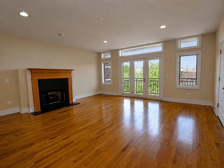 2942 N Lincoln Ave #3S — Photo 3