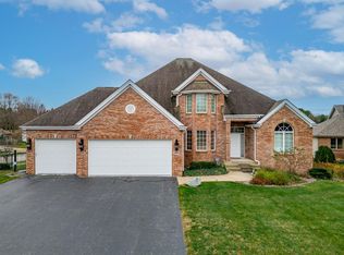 5951 Wainwright Ct, Roscoe, IL 61073