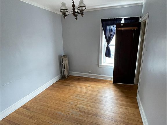 3rd image of 4000 N Austin Ave #D2